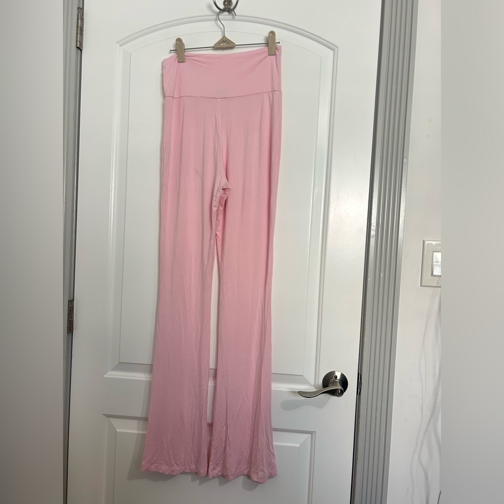 White Fox Botique Pink Wide-Leg Leggings Pants Pink size small comfy cozy lounge